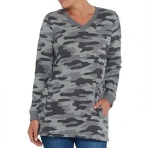 Denim & Co Camouflage Women's V-Neck Top- Large - NWOT